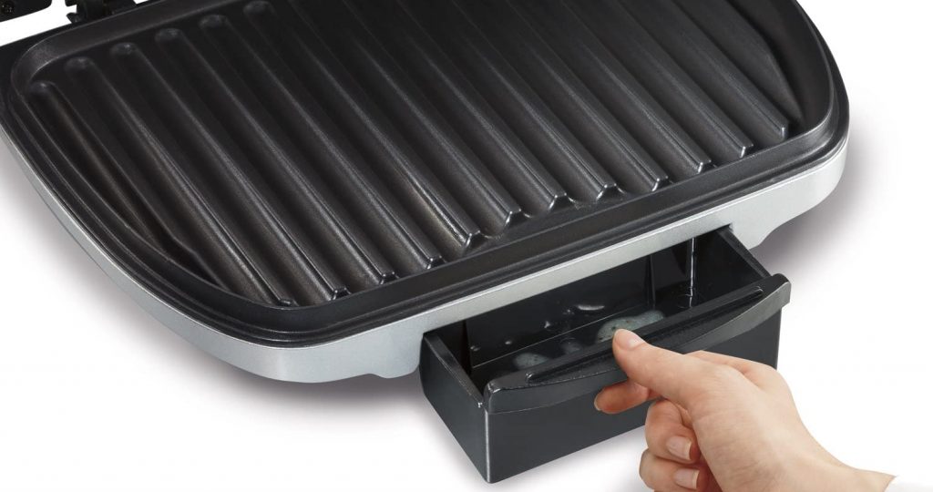 Countertop grill with catch tray
